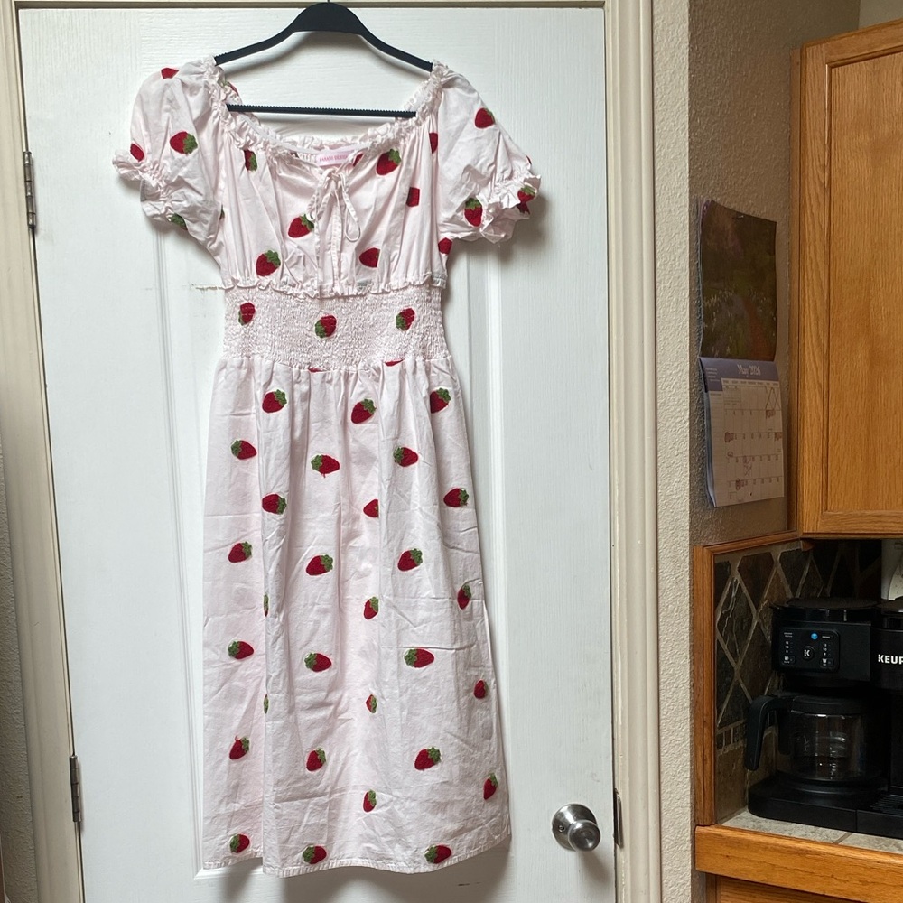 Strawberry Print Puff-Sleeve Midi Dress -M - Picture 2 of 6